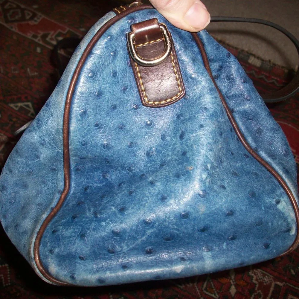 Dooney & Bourke Ostrich Skin Pebbled Leather bag Double Strap Barrel Purse, Fade - Picture 7 of 13
